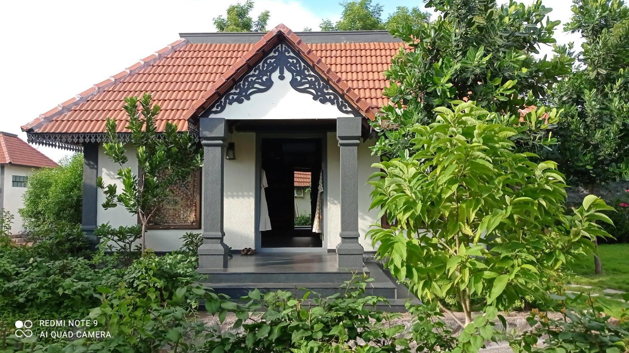 Hibis By Sparsa Vellore Luaran gambar